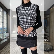 여자 골프웨어 반목폴라 니트조끼 모던스타일 오피스 출근 여행패션 데이트코디 꽈배기