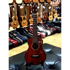 Anuenue AMM2全單板非洲桃花心迷你23吋烏克麗麗, 1個, 26吋古典頭+拾音器