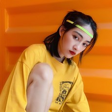 미즈코스 운동 헤어밴드 스포츠 얇은 머리띠 땀흡수 앞머리 고정 요가 필라테스 남녀공용, 2개, 형광그린