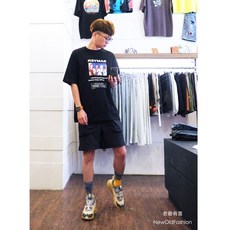 NewOldFashion 動畫人物相片短袖T恤 舒適棉質寬鬆版型, L號, 黑色