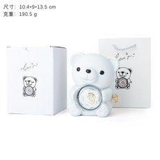小熊旋轉永生花禮盒：生日禮物、情人節禮物、戒指項鍊飾品收納首飾盒, 1個, 白色 香皂花;花盒+彩盒+手提袋, 白色 香皂花