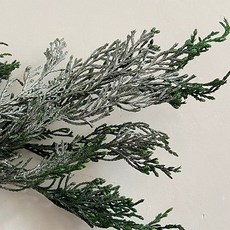 【 零手作 】永生松柏 松柏 松葉 聖誕節 永生花 手作材料 永生花材 聖誕花圈 整束松柏 聖誕樹 花圈, 1個, 永生松柏-綠噴銀 約130g