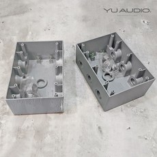YU AUDIO 六孔鋁製電源盒 復古工業風 美術盒, 1個, 固定電纜頭 (純銅電鍍) 另至賣場選購