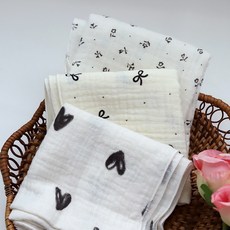 이중 거즈 가제 순면 사각 손수건 스카프빕 3종 세트 대형 42x42cm, 1개, 3개입, 10(하트팡블랙/미니블랙리본/블랙꽃)