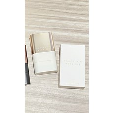 chosungah PORCELAIN MEGA FIT 瓷光爆水粉底, 白色陶瓷款00C, 1個