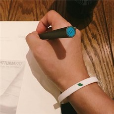 限時下殺 潮牌硅膠手環勵志籃球同款健身運動男女學生情侶夜光腕帶飾品手鍊, 米白色 小葉子, 1個