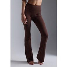 Even&Odd active ESSENTIAL 하이라이즈 플레어 레깅스 - 다크 브라운