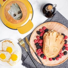 Uncanny Brands 마블 그루트 와플 메이커 - I Am Groot On Your Waffles- 와플 아이언