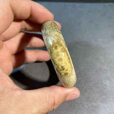 千客萬來 珊瑚玉手鐲 內徑55.5mm 台灣製, 1個