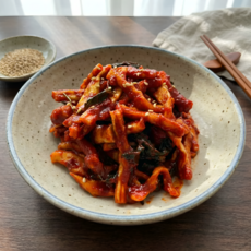 가정식 무말랭이 무침 매콤한 김치 간편 보쌈 맛있는 반찬, 400g, 1개