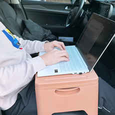 티르비 차편한 접이식 차량용 테이블 뒷좌석 노트북 거치대, 부드러운 브라운, 1개