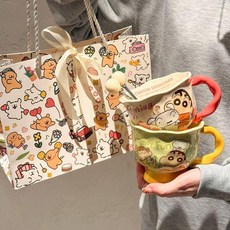 귀여운 크레용 신짱 도자기 머그컵 사무실 커피 우유컵 생일 선물, 1개, 선물 가방 2컵 2스푼 B