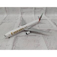 Herpa Wings 1/500 Boeing 777-300ER 阿聯酋航空 新塗裝 模型, 1個