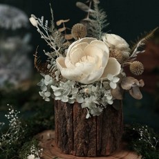 北海道童話精靈森林香氛擴香花禮 (贈送5ml香氛油), Ivory, 北海道童話精靈森林香氛擴香花禮（贈送5ml香氛油）