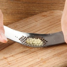 304不銹鋼 壓蒜器 研磨器 薑末 蒜蓉 廚房小工具 P623, 1個, 隨機