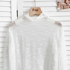 緹花紋高領透膚長袖上衣 立體小花網紗感打底衫