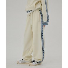 [와이케이] 스타 트랙 팬츠 아이보리