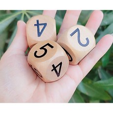 KAY&JAY 원목 20-30mm 숫자주사위 1개/방과후 학습 교재 복불복 보드게임, 30mm, 1개