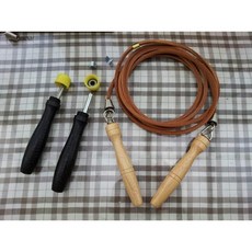 Woody 培林可調整牛皮跳繩, 1個