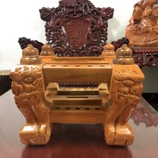 全新五營旗非常穩的獅腳座，穩固耐用，居家平安吉祥，適用於客廳、書房或神明廳