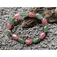 【畫意坊】天然紅綠草莓晶手珠 手鍊 手串 情人節 聖誕節 告白禮物