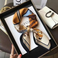 丝巾 丝巾 女 围巾 网红 薄款 围脖 护颈 秋冬 仿真丝时尚 百搭 高档 披肩 小方巾 丝巾