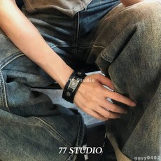 朋克風星星手環 女生y2k亞文化中古做舊五角星手飾學生情侶款手鏈情侶手環 韓國手環 穿搭配飾手帶