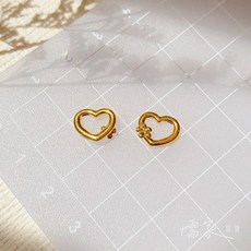 儒家珠寶 純金9999硬金彌月金飾 壓驚別針 貓咪愛心好運墜飾, 1個, 心花開 0.04錢