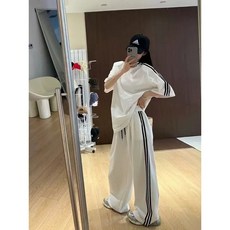 夏季新款 小眾獨特三條杠休閒運動套裝女 時尚百搭寬鬆顯瘦兩件套 oversize 休閑慵懶風兩件式 韓版簡約氣質減齡套裝