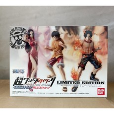 日本購回 老物 絕版金證 海賊王公仔 超七 女帝 魯夫 艾斯 金證公仔 老物, 1個