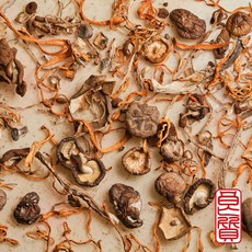 良質商行 百菇雞湯包 台灣香菇 鹿茸菇 黃金蟲草 牛肝菌 雞絲菇 茶樹菇, 1個, 大包(搭配全雞)
