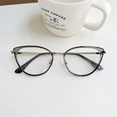 B.P飾品專賣 八月新款-美式高級感素顏氣質冷茶色貓眼金屬框眼鏡 修飾臉型平光鏡 Y2K 溫柔 氣質 顯瘦 時尚配件, 1個, 透灰框