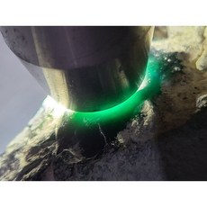 瓜地馬拉墨翠原石 七彩翡翠 賭石料 牌子戒面 1033克, 1個