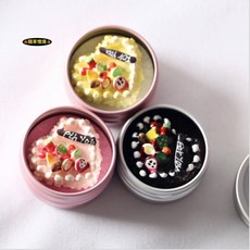 （多款）迷你仿真 蛋糕 托盤 愛心蛋糕 巧克力 水果 奶油 慕絲 娃娃屋 袖珍 食玩 微縮 微景觀 隨草憶境, 一組3款入（3色蛋糕鐵盒，★促銷★）