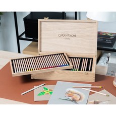 Caran d'Ache Luminance 6901 油性色鉛筆 100色 橡木盒組, 1個