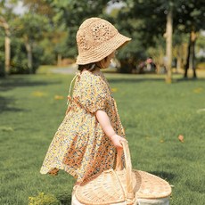 小不點兒 碎花洋裝 女童連身裙 寶寶甜美休閒長裙子 (90cm-140cm)