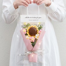 FLOWERS STUDIO 手工編織花束 粉色向日葵附提袋賀卡燈條, 粉色向日葵【提袋+賀卡+燈條】