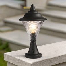 E27 戶外門柱燈，簡約設計，耐候材質，戶外照明首選，安裝簡便，營造溫馨氛圍