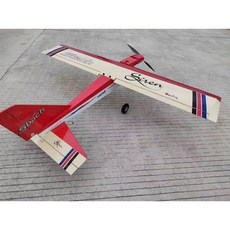 Sbach 1.35米高翼練習機, 1個
