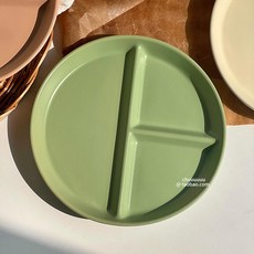 211餐盤分格圓形三格陶瓷盤子 臺灣熱銷早餐分餐盤 大人兒童減肥水果盤, 圓形三格分餐盤-豆綠色, 1個