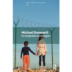 (영문도서) On Immigration and Refugees Paperback, Routledge, English, 9781032641621