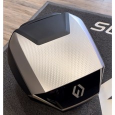 Kymco ionex s7 機車後置物箱 機車後架貨架 快拆後箱 35L大容量 夜間反光附通用底盤 富合樂斯, 黑銀後箱＋銀色彩蓋＋靠背, 黑銀