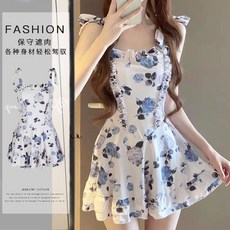 女生夏日泳裝 游泳衣女夏分體裙式 高級感顯瘦遮肉印花保守小清新度假仙女範泳裝, 米色8002【帶獨立平角褲】,L 【50.0-55.0公斤】