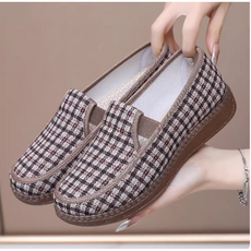 쌍천 여성 봄 신발 체크무늬 엄마 신팔 소프트 캐주얼 편안한 미끄럼 방지 단화 할머니 봄 신발 A26012710