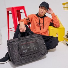 OUTDOOR DRAGON BALL SUPER 七龍珠超 悟空摺疊旅行袋, 1個, 黑色