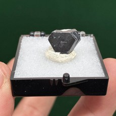 광물 표본 상자 A14B 1PCS 100 천연 자철석 돌과 크리스탈 치유 석영 보석 교육 크기 353535mm, 옵션15) N