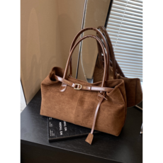 가방 크로스백 스웨이드 가방 명품가방 토트백 여성가방 미니크로스백 직장인 일상 명품크로스백 핸드백 여성크로스백 반달크로스백 기프트 짐 스웨이드 가방 여성백 가방추천 손가방 숄더