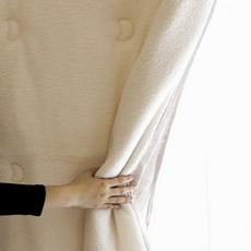 쁘리엘르 외풍차단 필수템 따뜻한 양털 솜누빔 바람막이 방한 방풍 이불커튼 182659, 쁘리엘르 크림 145x240_1장