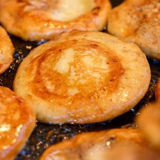 [겨울간식] 국내산 찹쌀! 견과류가 들어있는 황금 찰 호떡, 14개, 70g