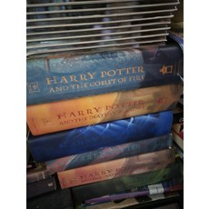 Scholastic Harry potter 6종 하드커버 mp 담은 시디 포함 영화서비스, 첨부사진참조
